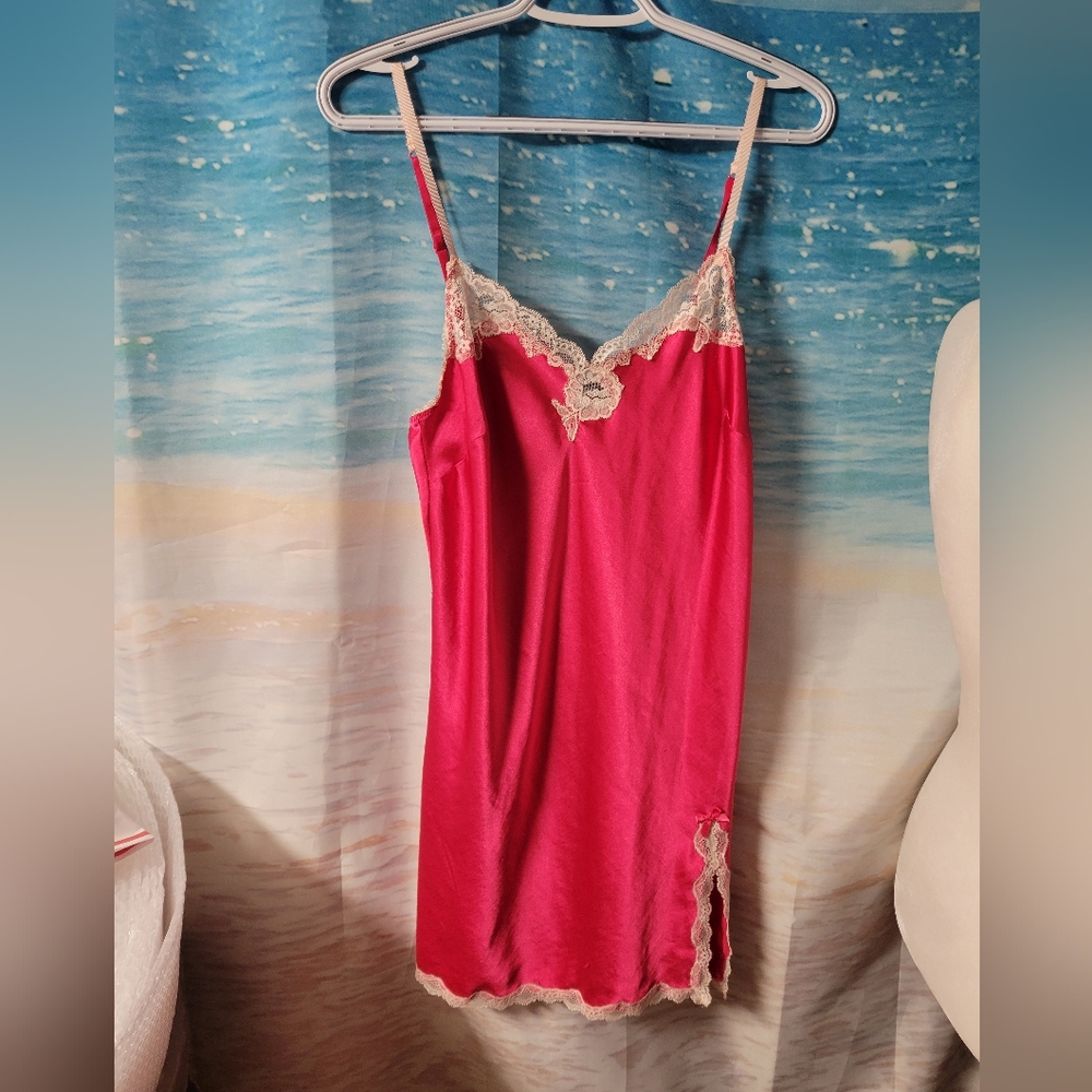 Victoria's Secret‎ Pink Slip Negligee Size Medium